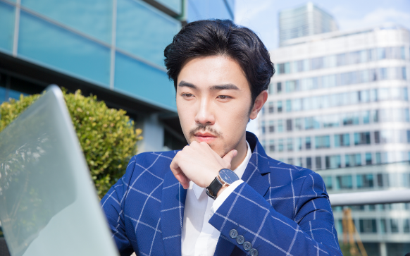 企業(yè)網(wǎng)站制作如何體現(xiàn)出高大上